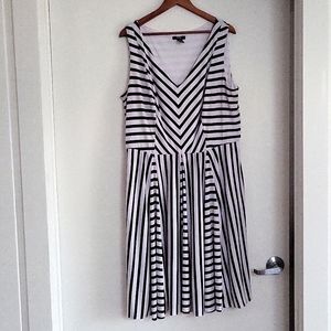 ALFANI asymmetrical dress. Plus Size 20W